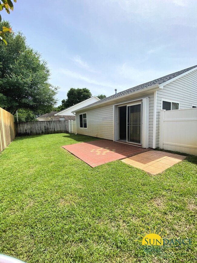 Building Photo - Adorable 3 Bedroom Home in Fort Walton Beach