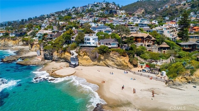 Building Photo - 7 Blue Lagoon