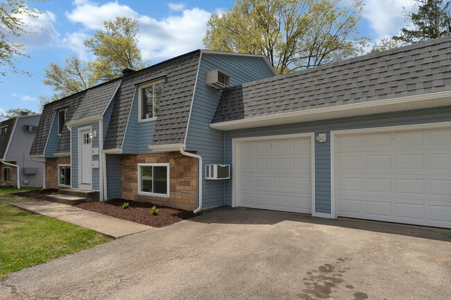 Building Photo - 4600 Washington Square Dr