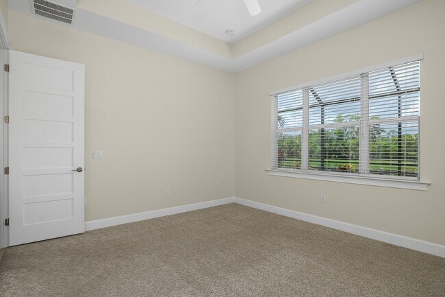 Building Photo - 7162 Dominica Dr