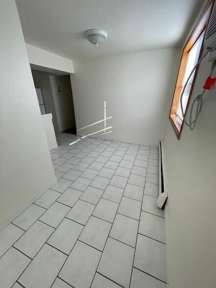 dining - 2128 Belmont Ln