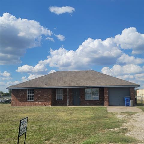 Primary Photo - 438 Green Acres Dr