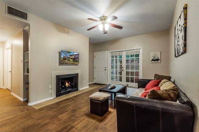 Building Photo - 8055 Cambridge St