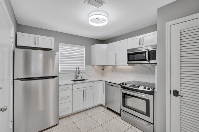 Building Photo - 109 Wettaw Ln