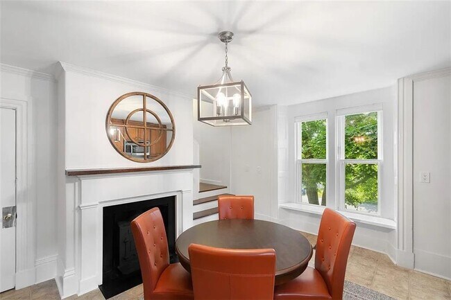 Building Photo - 77 Coggeshall Ave