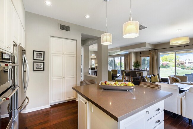 Building Photo - 761 Dove Run Cir