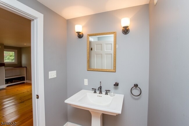 Building Photo - 2170 Daniel Bray Hwy