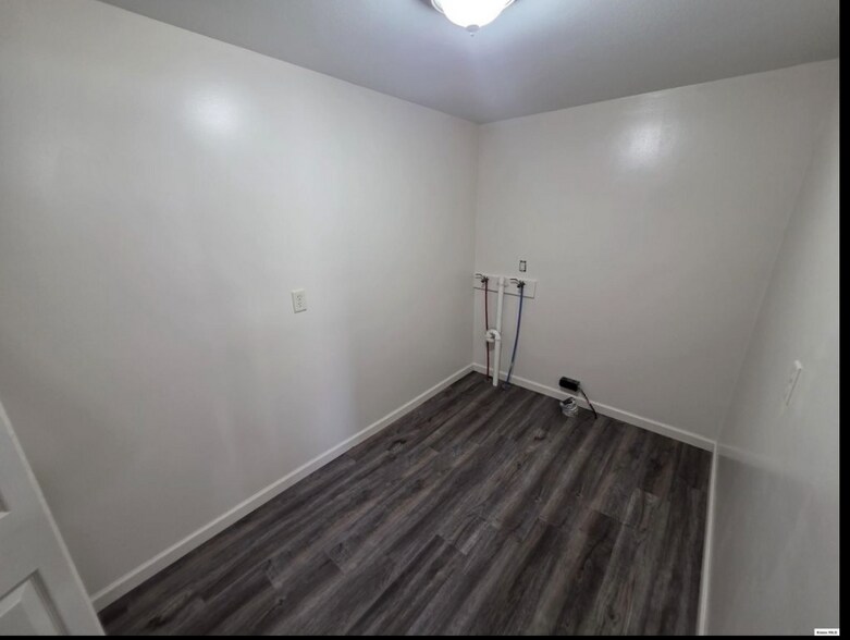 Building Photo - 6640 County Rd 23