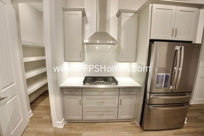 Building Photo - 4bed Home within Walking Distance to Sound