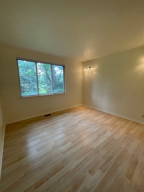Building Photo - 2397 Madiera Ct