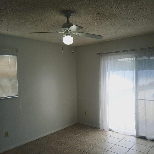 Building Photo - 153 Alderwood Dr