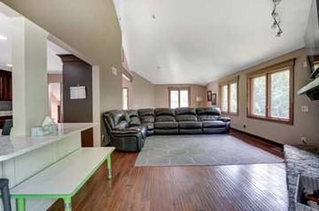 Building Photo - Beautiful Home in Cincinnati!!