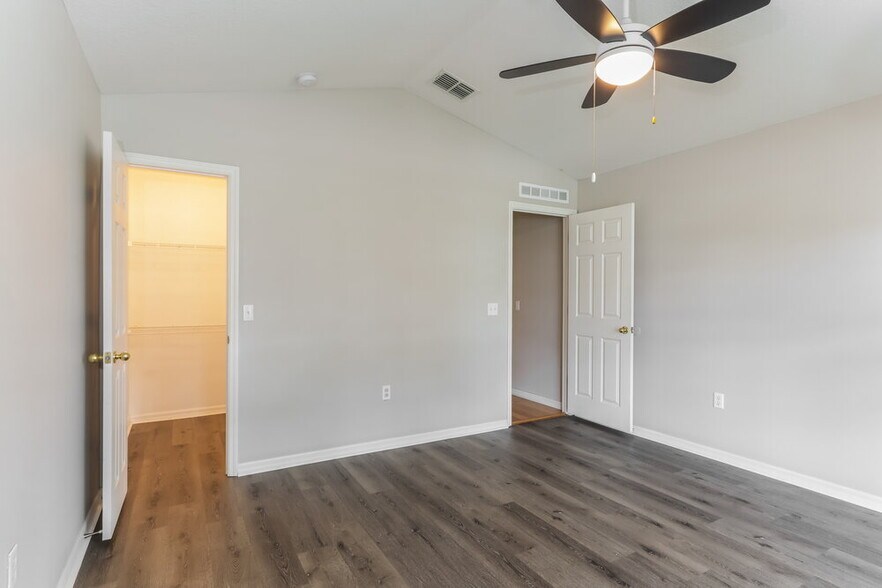 Building Photo - 3246 Bellericay Ln