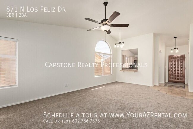 Building Photo - 871 N Los Feliz Dr