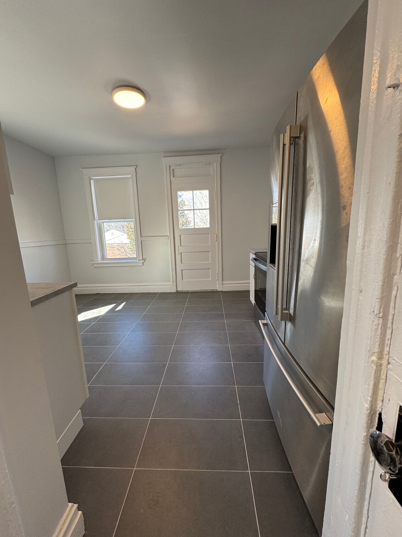 Building Photo - 5011 S Broadway