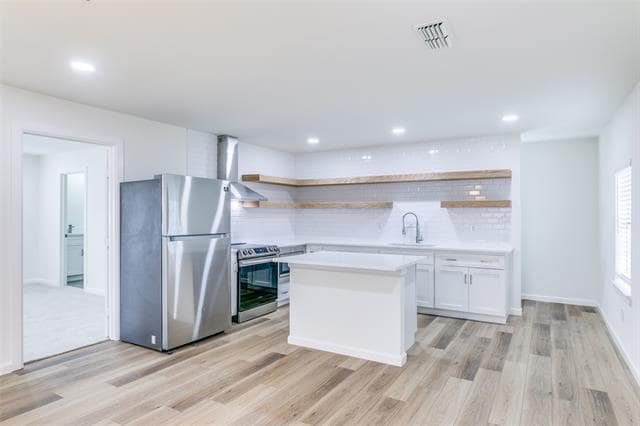 Building Photo - 2917 Dale Dr