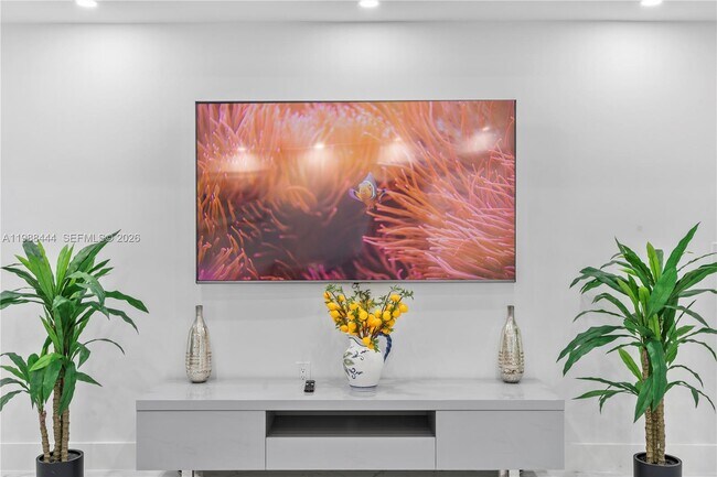 Building Photo - 1247 Jackson St