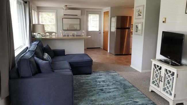 Building Photo - 42 Union Park St