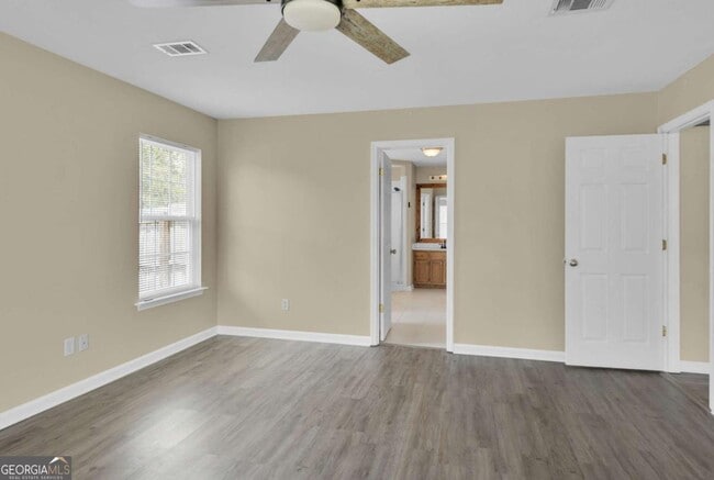 Building Photo - 92 Sunrise Dr