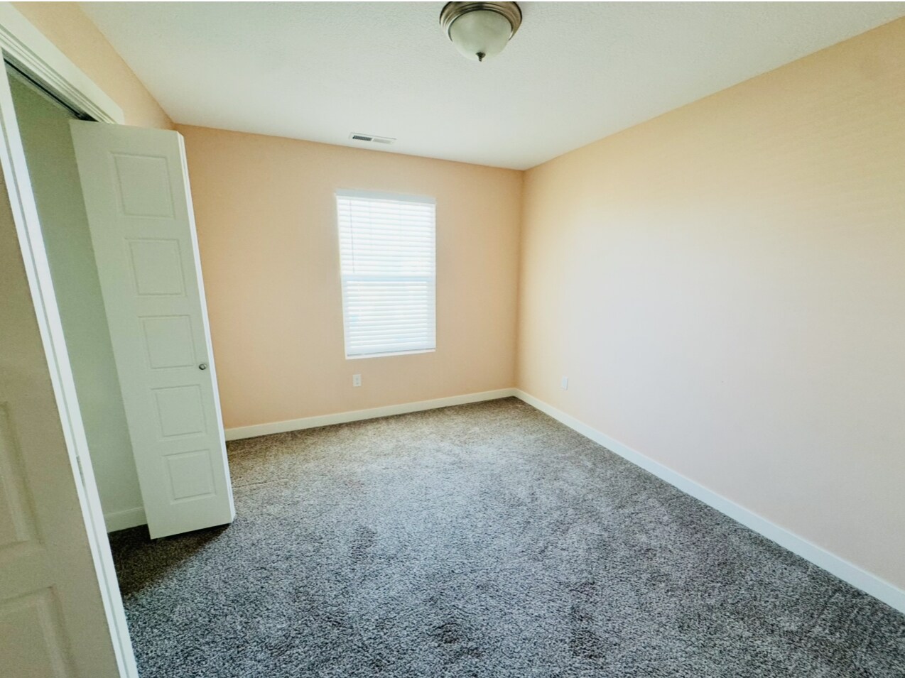 Building Photo - 887 N Galena Dr