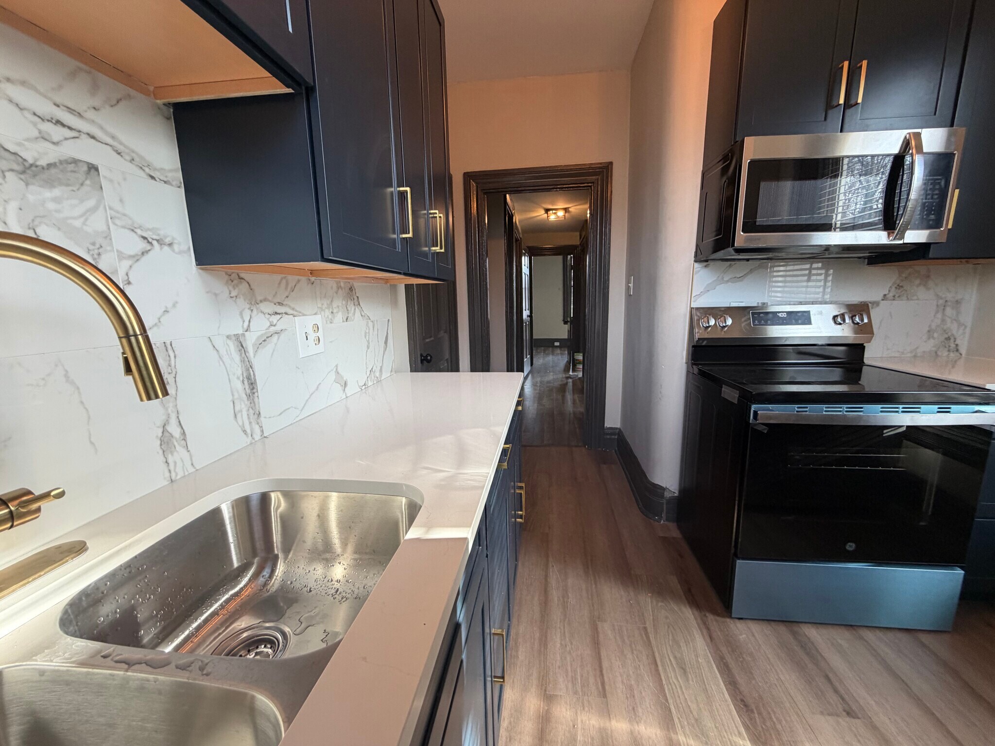 Building Photo - 2201 Kemper Ln