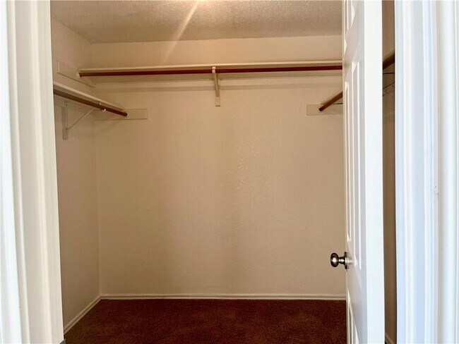 Building Photo - 16831 Bailey Jean Dr