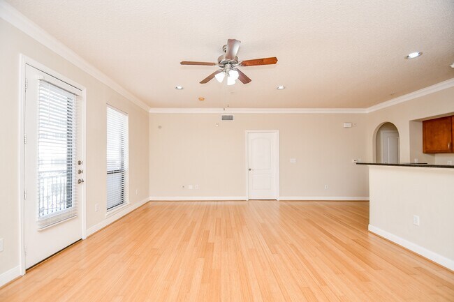 Building Photo - 2299 Lone Star Dr