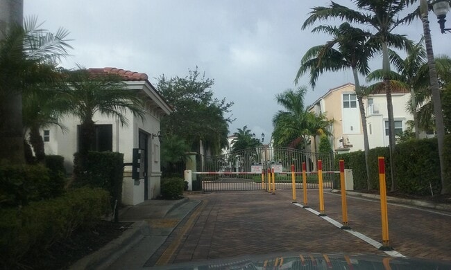 Building Photo - 1429 NW 48th St