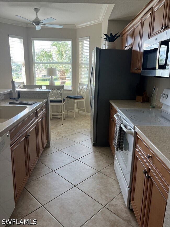 Building Photo - 8470 Kingbird Loop