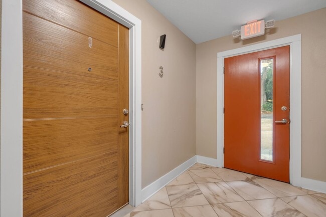 Building Photo - 1217 Miccosukee Rd
