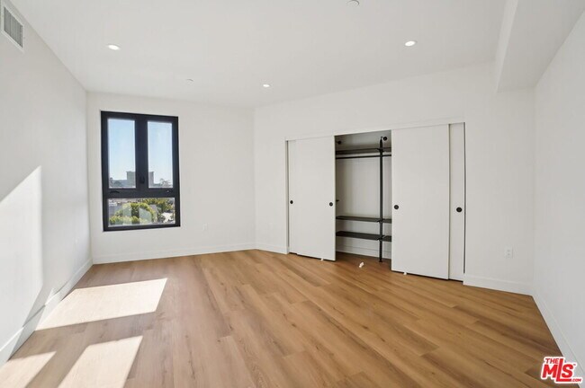 Building Photo - 1110 Spaulding Ave
