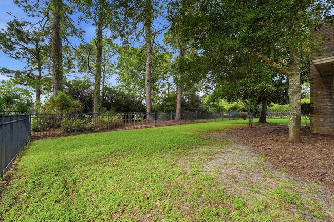 Building Photo - 116 Baywind Dr