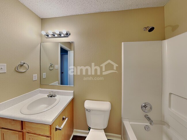 Building Photo - 356 Sunbeam Ln