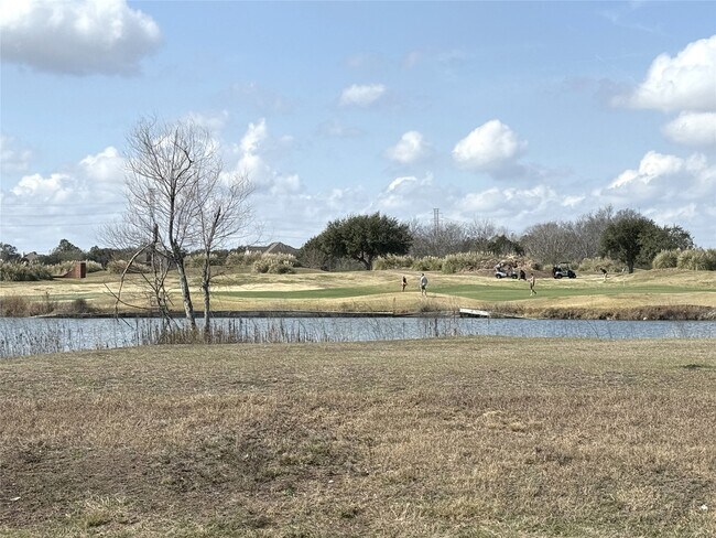 Building Photo - 3305 Knollcrest Ln