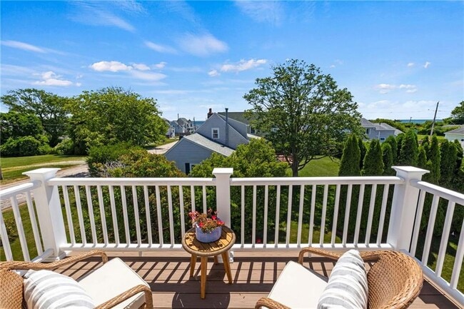 Building Photo - 26 Walcott Ave