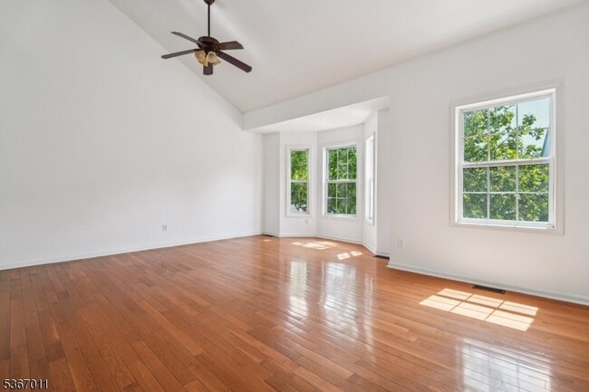 Building Photo - 315 Winthrop Dr