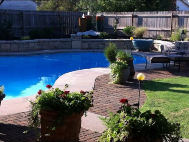 Building Photo - 910 Washington St