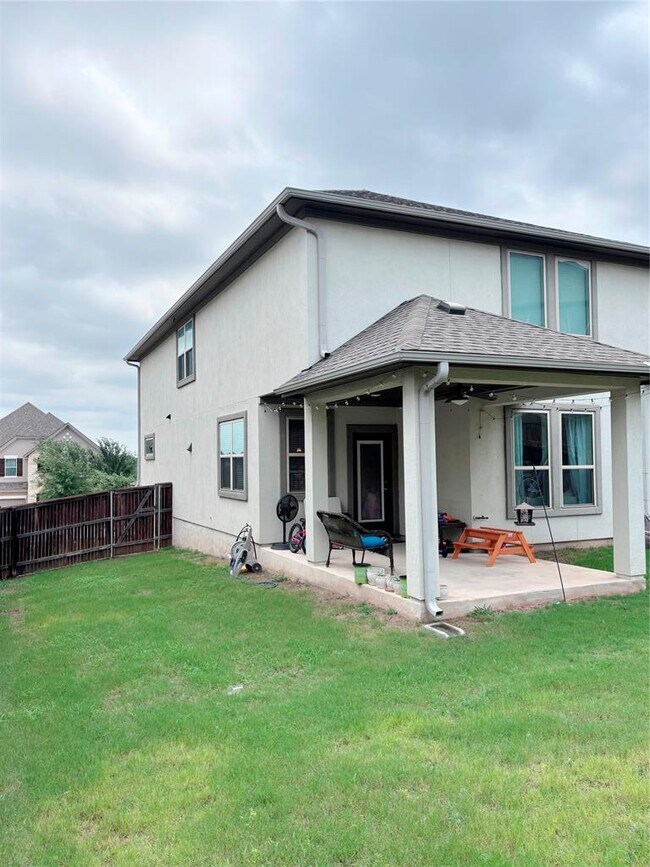 Building Photo - 5408 La Canada Wy