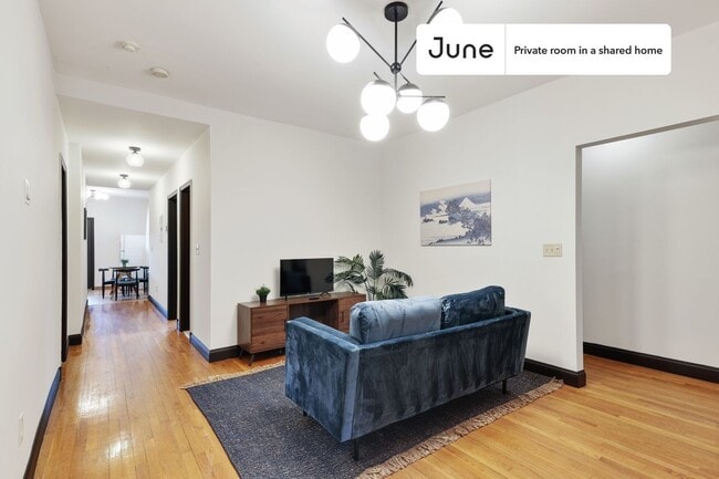 Building Photo - Room in Shared 4 bed/2.5 bath home