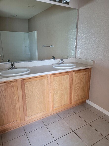 Building Photo - 4210 SW 55th Cir
