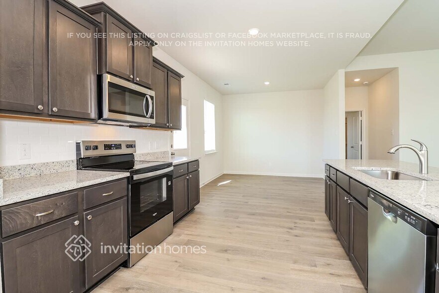 Building Photo - 1345 Wind Drift Wy