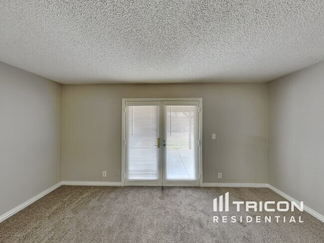 Building Photo - 5425 Addison Avenue Las Vegas NV