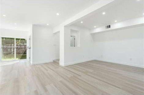 Building Photo - 5701 SW 41st St