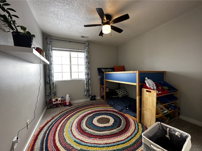 Building Photo - 115 Daybreak Ln