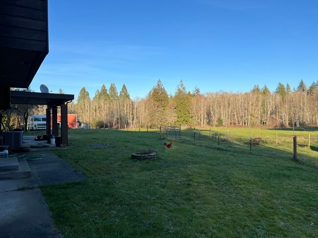 Building Photo - 15607 62nd Ave NW