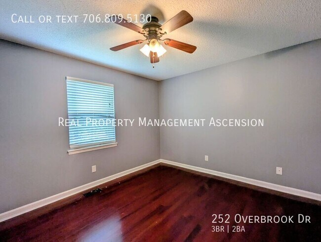 Building Photo - 252 Overbrook Dr