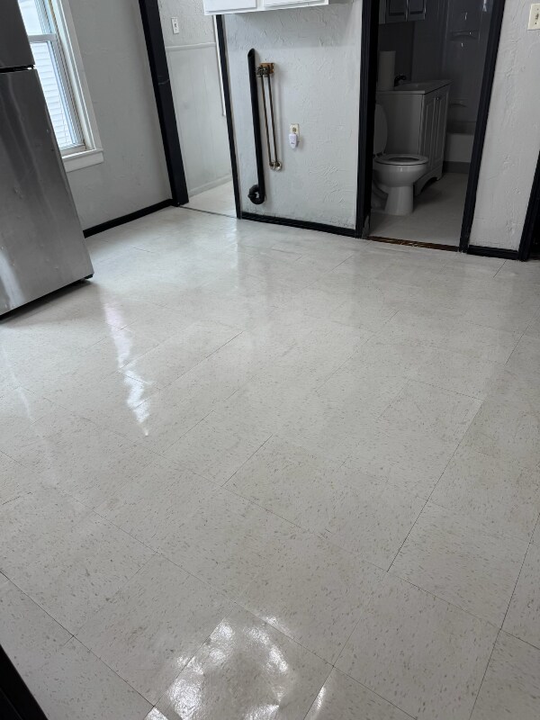 Building Photo - 74 Rodney St