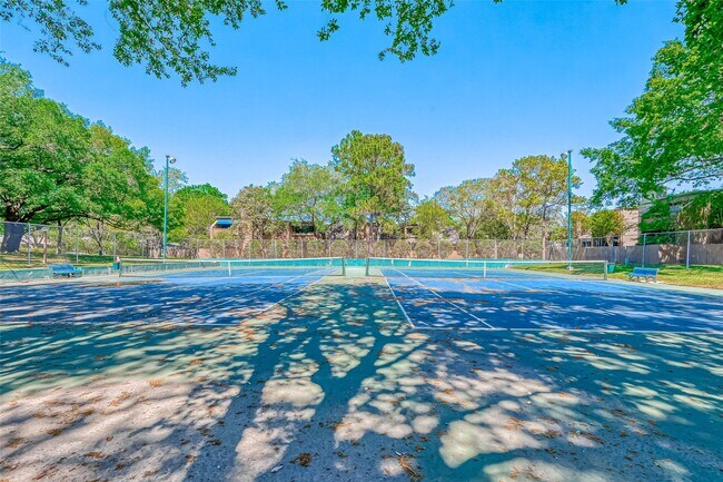 Building Photo - 1344 Chardonnay Dr