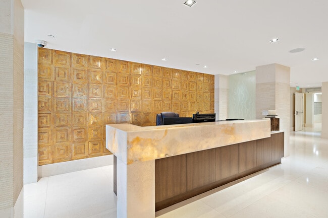 Building Photo - 155 S Ocean Ave