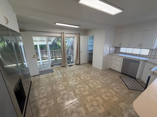 Building Photo - 3 bedroom | 3 bathroom | Single family home in Arden Park with ADU